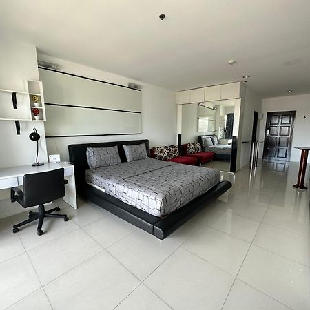 Condo Express View Talay 6 Pattaya Exterior foto