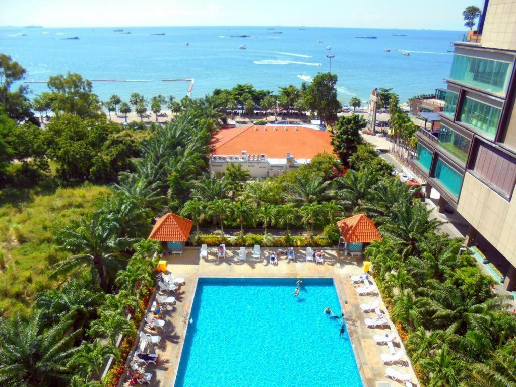 Condo Express View Talay 6 Pattaya Exterior foto